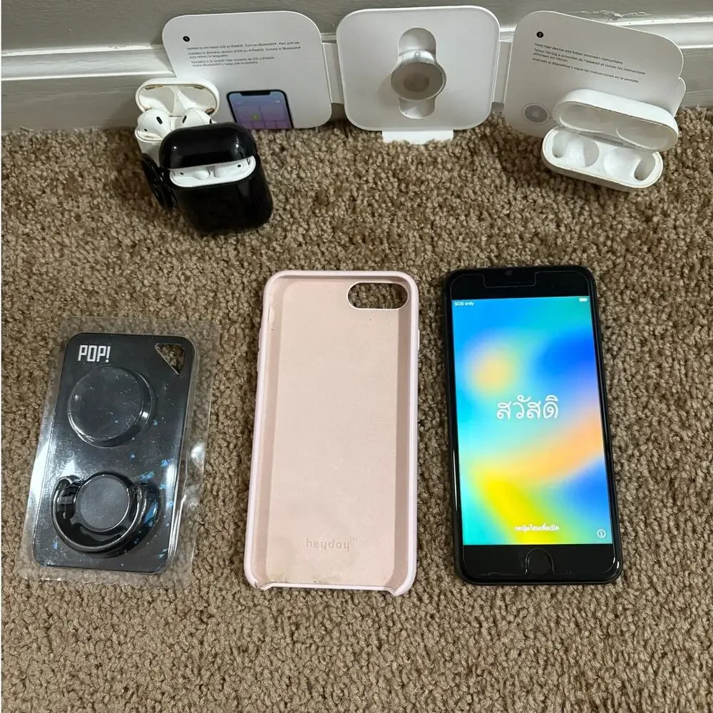 Apple Bundle (Unlocked): iPhone 8 Plus, AirPods Gen 1/2, Pro Case, AirTag - Lot